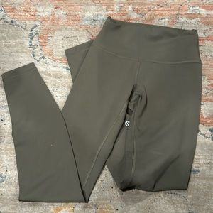 Lululemon Wunder Train Hr Tight 28”